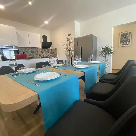 Апартаменты Vert Apartman *